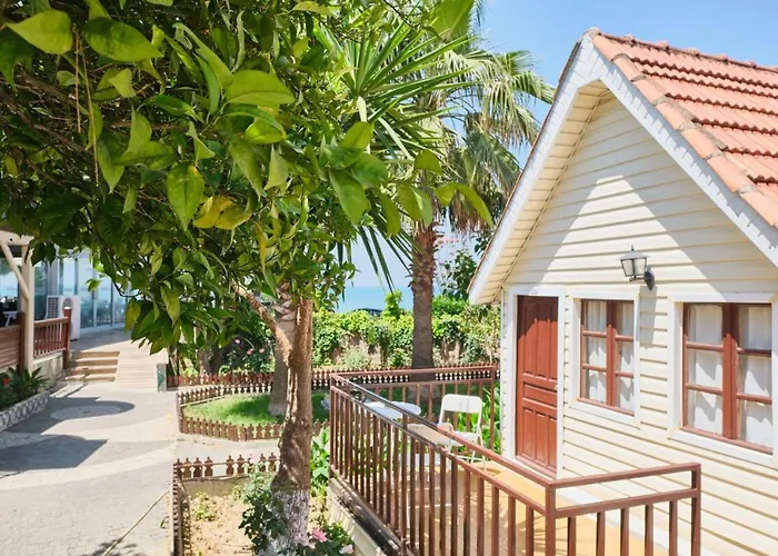 Clover Magic Nova Ξενοδοχείο *